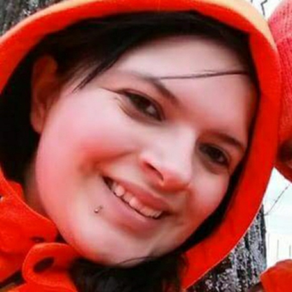 Meet your Posher, Jessica - Picture 1 of 1